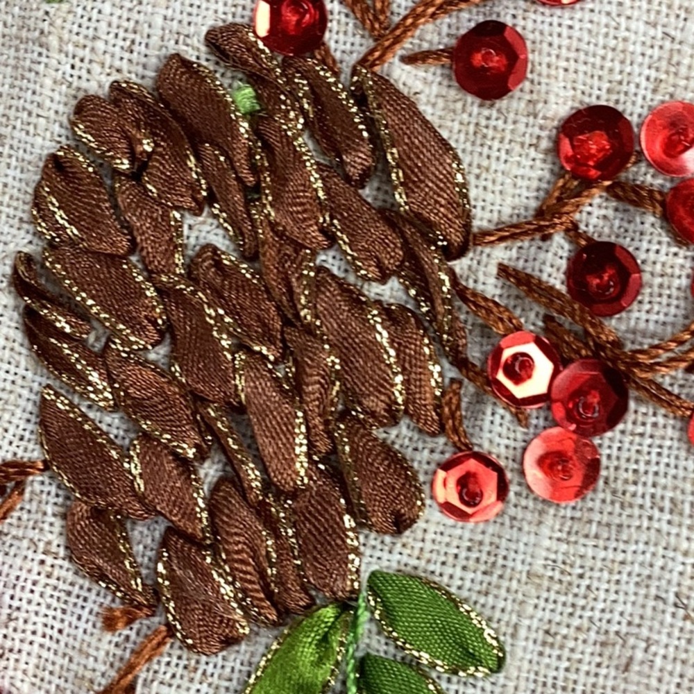 Winter Holiday Christmas Pine Cone Sequin Berry Embroidered Linen Table Runner - Picture 3 of 9